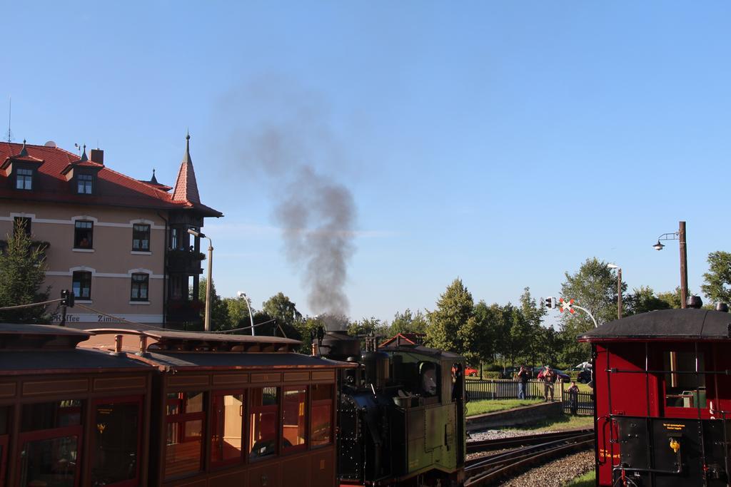 Hotel Bb Bahnhof Bertsdorf Olbersdorf Bagian luar foto